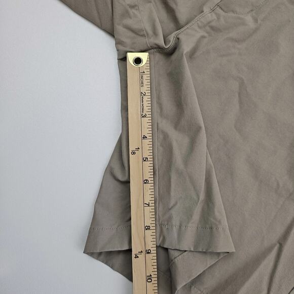 Vineyard Vines On The Go Shorts Mens 38 Stretch Performance Chino Flat Front Tan - Picture 9 of 9